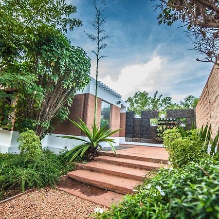 Bougan Villa Auroville Buitenkant foto